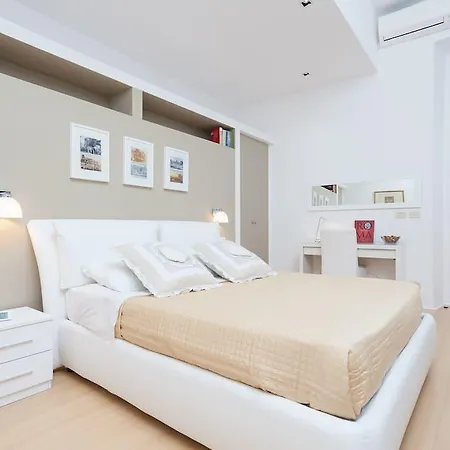Apartment Pantheon Luxury *