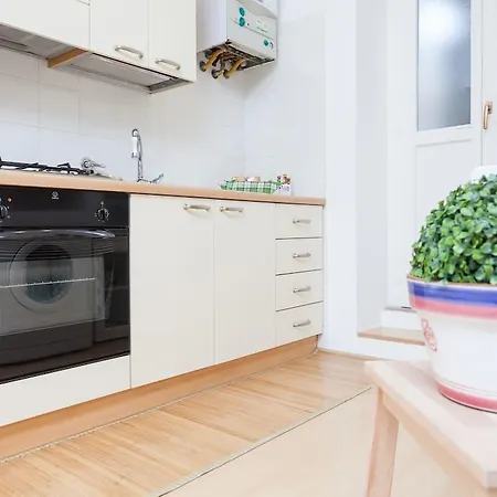 Pantheon Luxury Apartment *