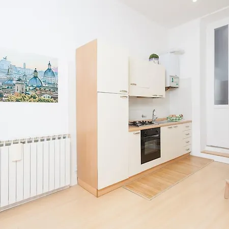 Pantheon Luxury Apartment *