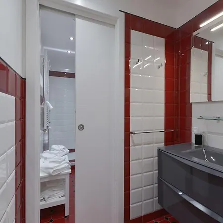 Pantheon Luxury Apartment